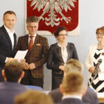 Na zdjęciu (od lewej): Marcin Piwnik - członek Zarządu Powiatu Sandomierskiego, Krzysztof Słoń - senator PiS, Agata Wojtyszek - wojewoda świętokrzyski i Maria Zuba - posłanka PiS / Jarosław Kubalski / Radio Kielce