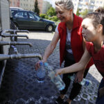 Kielce. Awaria wodociągu na osiedlu Na Stoku / Jarosław Kubalski / Radio Kielce