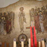 Buskie Dni Otwarte dla Turystyki 2019. Zwiedzanie kościoła świętego Brata Alberta w Busku-Zdroju oraz dzielenie się podpłomykami / Marta Gajda / Radio Kielce