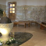 Buskie Dni Otwarte dla Turystyki 2019. Zwiedzanie kościoła świętego Brata Alberta w Busku-Zdroju oraz dzielenie się podpłomykami / Marta Gajda / Radio Kielce