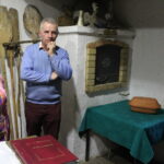 Buskie Dni Otwarte dla Turystyki 2019. Zwiedzanie kościoła świętego Brata Alberta w Busku-Zdroju oraz dzielenie się podpłomykami / Marta Gajda / Radio Kielce