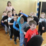 Mobilne planetarium przyjechało do Szkoły Podstawowej imienia Marszałka Józefa Piłsudskiego / Marta Gajda / Radio Kielce