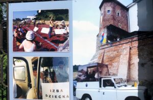 Sandomierz. Wystawa poświęcona wizycie Jana Pawła II w Sandomierzu / Grażyna Szlęzak - Wójcik / Radio Kielce