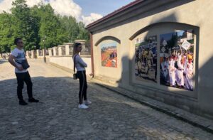 Sandomierz. Wystawa poświęcona wizycie Jana Pawła II w Sandomierzu / Grażyna Szlęzak - Wójcik / Radio Kielce