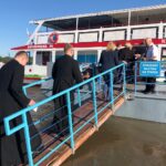 Sandomierz. Majówka na statku z biskupem Nitkiewiczem / Grażyna Szlęzak - Wójcik / Radio Kielce