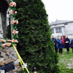 06.05.2019 Serwis (gmina Nowa Słupia). Majówka przed kapliczką / Jarosław Kubalski / Radio Kielce