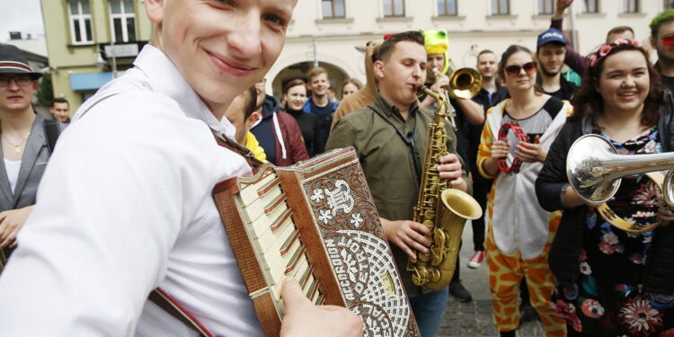 16.05.2019 Kielce.Juwenalia. Korowód studencki / Jarosław Kubalski / Radio Kielce