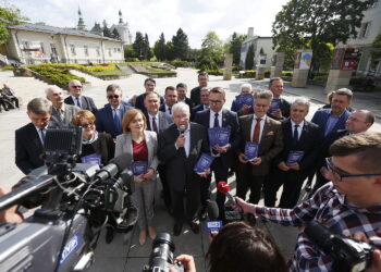 17.05.2019 Kielce. Konferencja PiS na Placu Artystów / Jarosław Kubalski / Radio Kielce