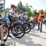 18.05.2019 Kielce. Rodzinna Majówka Rowerowa z Kielc do Borkowa. Rowery poświęcił biskup Marian Florczyk / Jarosław Kubalski / Radio Kielce