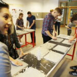 18.05.2019 Kielce. Noc Muzeów. Warsztaty w Centrum Geoedukacji / Jarosław Kubalski / Radio Kielce