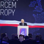 Regionalna konwencja PiS przed wyborami do Parlamentu Europejskiego. Na zdjęciu prezes PiS Jarosław Kaczyński / Jarosław Kubalski / Radio Kielce