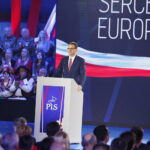 Regionalna konwencja PiS przed wyborami do Parlamentu Europejskiego. Na zdjęciu premier Mateusz Morawiecki / Jarosław Kubalski / Radio Kielce