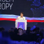 Regionalna konwencja PiS przed wyborami do Parlamentu Europejskiego. Na zdjęciu wicepremier Beata Szydło / Jarosław Kubalski / Radio Kielce