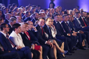 Regionalna konwencja PiS przed wyborami do Parlamentu Europejskiego / Jarosław Kubalski / Radio Kielce