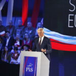 Regionalna konwencja PiS przed wyborami do Parlamentu Europejskiego. Na zdjęciu wicepremier Jarosław Gowin / Jarosław Kubalski / Radio Kielce