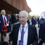 Regionalna konwencja PiS przed wyborami do Parlamentu Europejskiego. Na zdjęciu poseł PiS Krzysztof Lipiec / Jarosław Kubalski / Radio Kielce