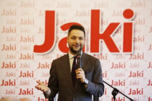 21.05.2019 Kielce.Wiceminister sprawiedliwości i kandydat na europosła Patryk Jaki spotkał się z mieszkańcami w WDK / Jarosław Kubalski / Radio Kielce