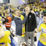 25.05.2019 Kielce. PGNiG Superliga. PGE Vive Kielce zostało po raz 16 mistrzem Polski. Piłkarze i kibice cieszą się ze zwycięstwa / Jarosław Kubalski / Radio Kielce
