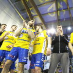 25.05.2019 Kielce. PGNiG Superliga. PGE Vive Kielce zostało po raz 16 mistrzem Polski. Piłkarze i kibice cieszą się ze zwycięstwa / Jarosław Kubalski / Radio Kielce