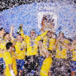 25.05.2019 Kielce. PGNiG Superliga. PGE Vive Kielce zostało po raz 16 mistrzem Polski. Piłkarze i kibice cieszą się ze zwycięstwa / Jarosław Kubalski / Radio Kielce
