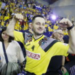 25.05.2019 Kielce. PGNiG Superliga. PGE Vive Kielce zostało po raz 16 mistrzem Polski. Piłkarze i kibice cieszą się ze zwycięstwa / Jarosław Kubalski / Radio Kielce