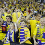 25.05.2019 Kielce. PGNiG Superliga. PGE Vive Kielce zostało po raz 16 mistrzem Polski. Piłkarze i kibice cieszą się ze zwycięstwa / Jarosław Kubalski / Radio Kielce