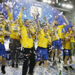 25.05.2019 Kielce. PGNiG Superliga. PGE Vive Kielce zostało po raz 16 mistrzem Polski. Piłkarze i kibice cieszą się ze zwycięstwa / Jarosław Kubalski / Radio Kielce