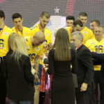 Finał Pucharu Polski Orlen Wisła Płock - PGE Vive Kielce. Ceremonia wręczenia trofeum / Krzysztof Bujnowicz / Radio Kielce