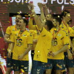 Finał Pucharu Polski Orlen Wisła Płock - PGE Vive Kielce. Ceremonia wręczenia trofeum / Krzysztof Bujnowicz / Radio Kielce