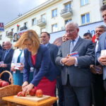 Konferencja wiceminister Anny Krupki. Anna Krupka - wiceminister Sportu i Turystyki, Krzysztof Lipiec - poseł PiS, Bogdan Latosiński - poseł PiS i Krzysztof Słoń - senator RP / Michał Kita / Radio Kielce