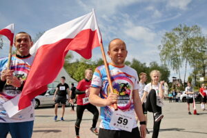 Piekoszów. Bieg „Z flagą w ręku” / Marzena Mąkosa / Radio Kielce