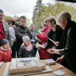 Oblęgorek. 173. rocznica urodzin Henryka Sienkiewicza / Marzena Mąkosa / Radio Kielce