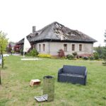 Chrusty. Spalony dach budynku "Lipowy Dwór" w Kompleksie Świętokrzyska Polana / Marzena Mąkosa / Radio Kielce