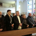 Odsłonięcie Ławeczki Andrzeja Koziei. Msza święta w Kościele Akademickim / Marzena Mąkosa / Radio Kielce