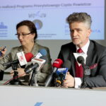 Konferencja prasowa w Wojewódzkim Funduszu Ochrony Środowiska i Gospodarki Wodnej w Kielcach. Podsumowanie wsparcia w 2018 r. oraz plany finansowania na 2019 r. Ochotniczych Straży Pożarnych. Omówienie stanu realizacji Programu Priorytetowego Czyste Powietrze oraz podpisanie umowy nr 1000 z Beneficjentem / Marzena Mąkosa / Radio Kielce