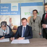 Konferencja prasowa w Wojewódzkim Funduszu Ochrony Środowiska i Gospodarki Wodnej w Kielcach. Podsumowanie wsparcia w 2018 r. oraz plany finansowania na 2019 r. Ochotniczych Straży Pożarnych. Omówienie stanu realizacji Programu Priorytetowego Czyste Powietrze oraz podpisanie umowy nr 1000 z Beneficjentem / Marzena Mąkosa / Radio Kielce