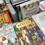 Najczęściej kupowane prezenty na Komunię / Marzena Mąkosa / Radio Kielce