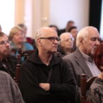 Kielce. Spotkanie promocyjne z Andrzejem Piskulakiem - autorem książki pt. "Od słowa do słowa" / Marzena Mąkosa / Radio Kielce