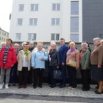 Odsłonięcie tablic upamiętniających pracowników dawnych zakładów odzieżowych przy ul. Kopernika / Emilia Sitarska / Radio Kielce