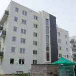 Odsłonięcie tablic upamiętniających pracowników dawnych zakładów odzieżowych przy ul. Kopernika / Emilia Sitarska / Radio Kielce