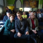 Ostrowiec Świętokrzyski. Sesja poświęcona rodzinie Radwanów. Na zdjęciu potomkowie, (od lewej) Maria Radwan, Maciej Radwan, Piotr Radwan / Emilia Sitarska / Radio Kielce