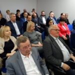 Ożarów. Konferencja dotycząca inteligentnych specjalizacji / Emilia Sitarska / Radio Kielce