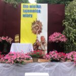 Sandomierz. Ołtarz przy zbiegu ulicy Mickiewicza z ulicą 11 Listopada / Anna Głąb / Radio Kielce