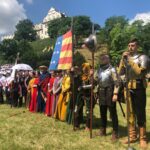 Msza papieska. Na zdjęciu Chorągiew Rycerstwa Ziemi Sandomierskiej / Grażyna Szlęzak-Wójcik / Radio Kielce