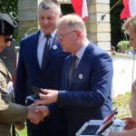 Momina, gmina Waśniów. Uroczystości 75. rocznicy śmierci pułkownika Jana Piwnika „Ponurego” oraz 9. rocznicy nadania jego imienia Publicznej Szkole Podstawowej / Emilia Sitarska / Radio Kielce