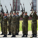 Momina, gmina Waśniów. Uroczystości 75. rocznicy śmierci pułkownika Jana Piwnika „Ponurego” oraz 9. rocznicy nadania jego imienia Publicznej Szkole Podstawowej / Emilia Sitarska / Radio Kielce