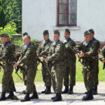 Momina, gmina Waśniów. Uroczystości 75. rocznicy śmierci pułkownika Jana Piwnika „Ponurego” oraz 9. rocznicy nadania jego imienia Publicznej Szkole Podstawowej / Emilia Sitarska / Radio Kielce