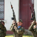 Momina, gmina Waśniów. Uroczystości 75. rocznicy śmierci pułkownika Jana Piwnika „Ponurego” oraz 9. rocznicy nadania jego imienia Publicznej Szkole Podstawowej / Emilia Sitarska / Radio Kielce