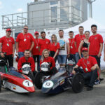 Zespół Tu Kielce Greenpower z Politechniki Świętokrzyskiej zajął dwa pierwsze miejsca w zawodach bolidów elektrycznych, które odbyły się na torze wyścigowym w Bydgoszczy / Politechnika Świętokrzyska