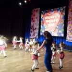 Jędrzejów. Koncert „Tańczymy i śpiewamy dla taty i mamy” / Ewa Pociejowska - Gawęda / Radio Kielce